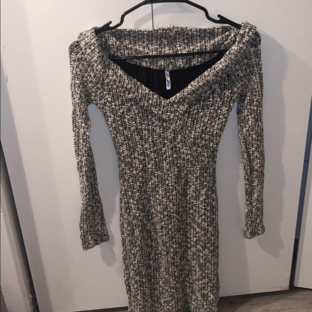 Mid dress , size S , new with tags